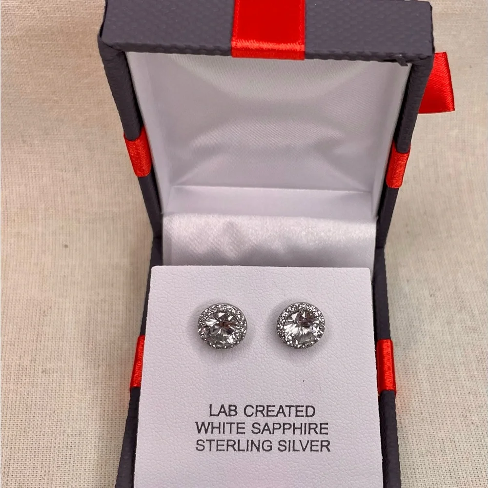 ❤️❤️NEW in box Lab Created White Sapphire Studs❤️❤️9mm - Picture 2 of 6